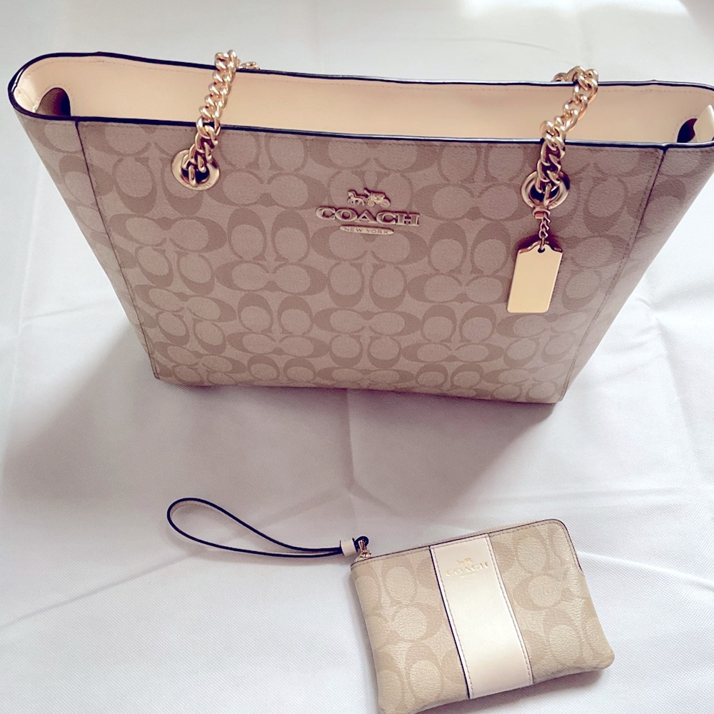 Coach Cammie Chain Tote